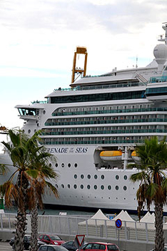 Лайнер Serenade of the seas