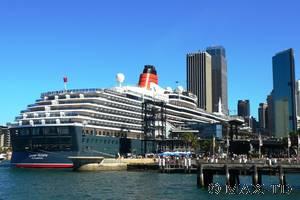 Sydney Harbour: MS Queen Victoria